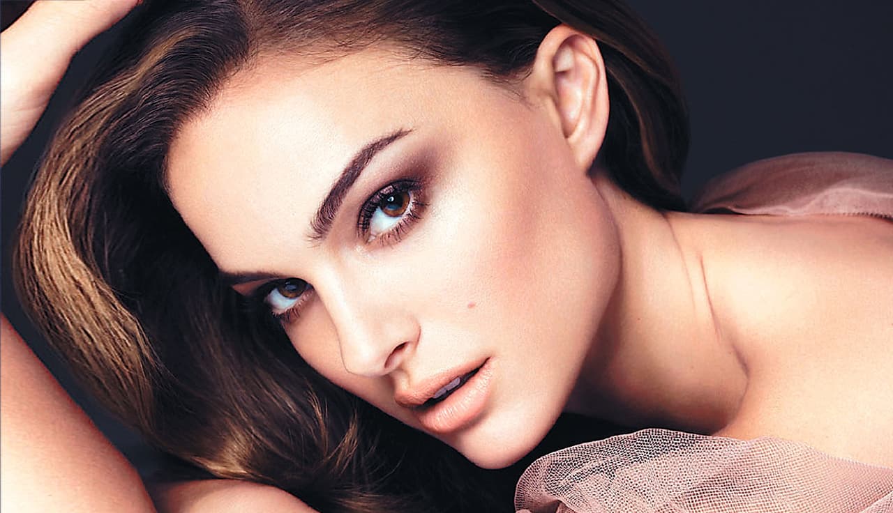 Filming in June: Natalie Portman Stars in Upcoming Film 'Pale Blue Dot' in Los Angeles, CA